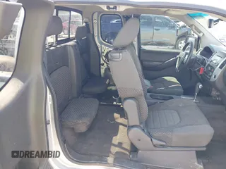 2013 Nissan Frontier SV with VIN 1N6AD0CUXDN763835, listed as a IAAI auction lot 42519926 with 208,577 mi miles and . Bid and sale history available at DreamBid. Image 8.