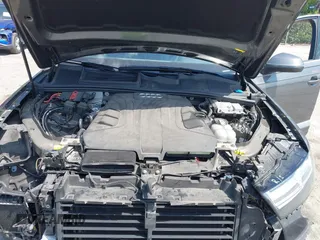 2019 Audi Q7 Premium Plus z VIN WA1LAAF70KD020498, wystawiony jako IAAI lot #41976990 z przebiegiem 91 643 mil mil oraz . Historia ofert i sprzedaży dostępna na DreamBid. Obrazek 10.