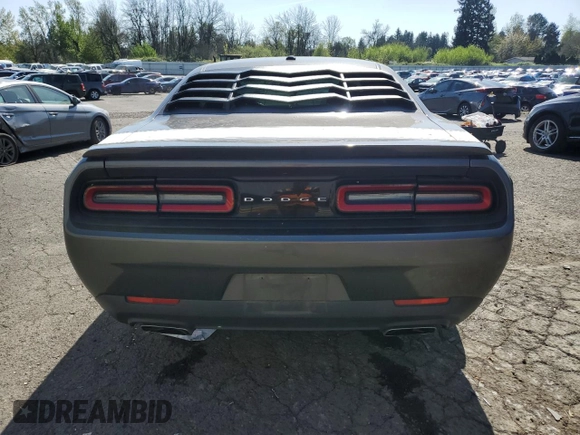 2017 Dodge Challenger R/T Shaker z VIN 2C3CDZBTXHH658675, wystawiony jako Copart lot #52868015 z przebiegiem 90 076 mil mil oraz Szkoda całkowita • Salvage title. Historia ofert i sprzedaży dostępna na DreamBid. Obrazek 6.