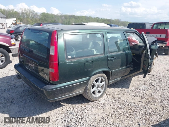 1998 Volvo V70 GLT with VIN YV1LW5675W2420633, listed as a IAAI auction lot 42117111 with 92,644 mi miles and . Bid and sale history available at DreamBid. Image 4.