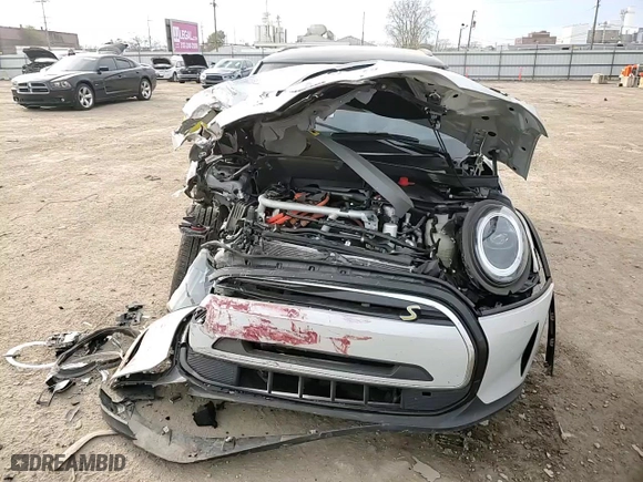 2022 MINI Hardtop 2 Door Cooper SE with VIN WMW13DJ08N2R47362, listed as a Copart auction lot 80726734 with 0 mi miles and Salvage Title. Bid and sale history available at carsss.com. Image 11.