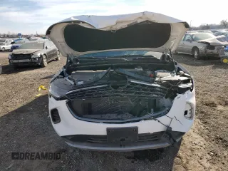 2022 Buick Envision Essence with VIN LRBFZPR44ND159861, listed as a Copart auction lot 81796164 with 39,713 mi miles and Salvage Title. Bid and sale history available at carsss.com. Image 5.