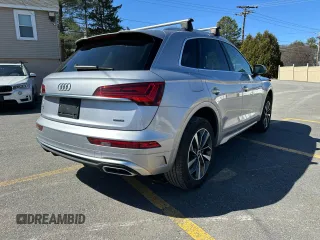 2024 Audi Q5 S line Premium Plus with VIN WA1EAAFY0R2030276, listed as a Copart auction lot 50058525 with 23,918 mi miles and Clean Title. Bid and sale history available at carsss.com. Image 3.
