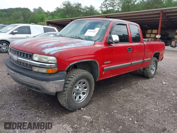 2002 Chevrolet Silverado 1500 LT with VIN 2GCEK19T121265410, listed as a IAAI auction lot 42051597 with Not Provided miles. Bid and sale history available at carsss.com. Image 2.
