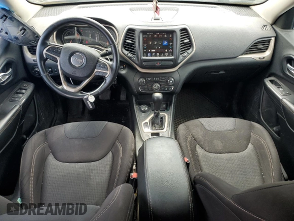 2016 Jeep Cherokee Latitude with VIN 1C4PJMCS0GW223341, listed as a Copart auction lot 58971355 with 233,488 mi miles and Clean title. Bid and sale history available at DreamBid. Image 8.