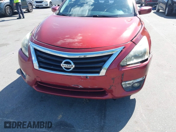 2015 Nissan Altima 2.5 S with VIN 1N4AL3AP9FC153529, listed as a IAAI auction lot 42031503 with 170,711 mi miles. Bid and sale history available at carsss.com. Image 6.