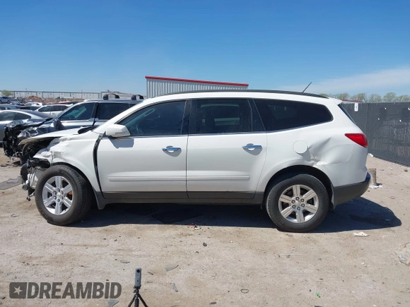 2012 Chevrolet Traverse 1LT z VIN 1GNKVGED7CJ326382, wystawiony jako IAAI lot #41858806 z przebiegiem 190 849 mil mil oraz . Historia ofert i sprzedaży dostępna na DreamBid. Obrazek 14.