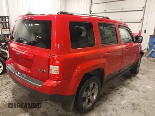 2016 Jeep Patriot Sport SE with VIN 1C4NJPBA1GD698462, listed as a IAAI auction lot 42180819 with 105,000 mi miles and . Bid and sale history available at DreamBid. Image 4.