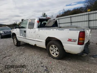 1999 GMC New Sierra 1500 SLE with VIN 2GTEK19T4X1522065, listed as a Copart auction lot 78670184 with 283,141 mi miles and Clean Title. Bid and sale history available at carsss.com. Image 2.