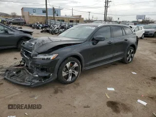 2020 Volvo V60 z VIN YV4102WK4L1034642, wystawiony jako Copart lot #82837923 z przebiegiem Nie podano mil oraz . Historia ofert i sprzedaży dostępna na DreamBid. Obrazek 1.