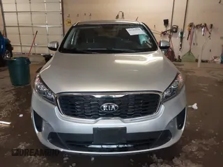 2020 Kia Sorento LX V6 with VIN 5XYPGDA53LG647938, listed as a IAAI auction lot 41541659 with 75,161 mi miles. Bid and sale history available at carsss.com. Image 13.