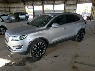 2019 Lincoln MKC Reserve z VIN 5LMTJ3DH4KUL37593, wystawiony jako Copart lot #53260965 z przebiegiem 72 645 mil mil oraz Szkody całkowita. Historia ofert i sprzedaży dostępna na DreamBid. Obrazek 1.