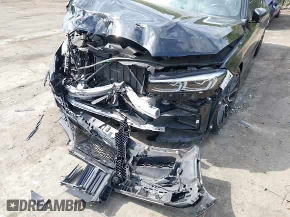2022 BMW 7 Series 750i xDrive с VIN WBA7U2C0XNCH39635, выставлен на аукционе IAAI как лот 42182523 с пробегом Не указан миль и . История ставок и продаж доступна на DreamBid. Изображение 6.