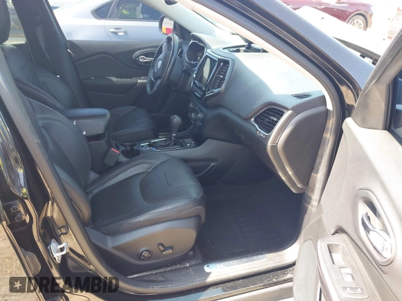 2019 Jeep Cherokee Limited with VIN 1C4PJLDX4KD439914, listed as a IAAI auction lot 42384981 with 52,470 mi miles and . Bid and sale history available at DreamBid. Image 5.