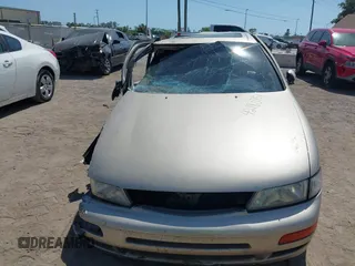 1999 Nissan Maxima GXE z VIN JN1CA21A8XT109136, wystawiony jako IAAI lot #42180758 z przebiegiem 136 876 mil mil oraz . Historia ofert i sprzedaży dostępna na DreamBid. Obrazek 11.