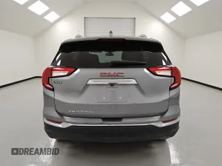 2024 GMC Terrain SLT z VIN 3GKALPEGXRL266785, wystawiony jako Copart lot #46712415 z przebiegiem 19 915 mil mil oraz Czysty tytuł • Clean title. Historia ofert i sprzedaży dostępna na DreamBid. Obrazek 6.