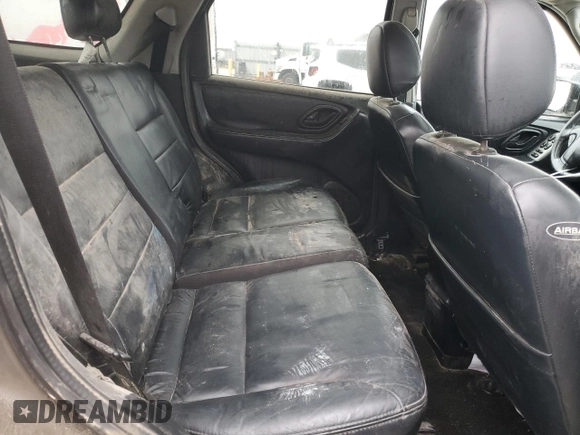 2003 Ford Escape Limited with VIN 1FMCU94133KC26627, listed as a Copart auction lot 45505944 with 154,952 mi miles and Salvage Title. Bid and sale history available at carsss.com. Image 10.
