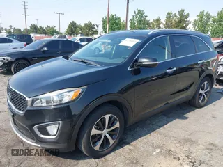 2016 Kia Sorento EX with VIN 5XYPH4A18GG013136, listed as a IAAI auction lot 42746093 with 234,842 mi miles and . Bid and sale history available at DreamBid. Image 2.