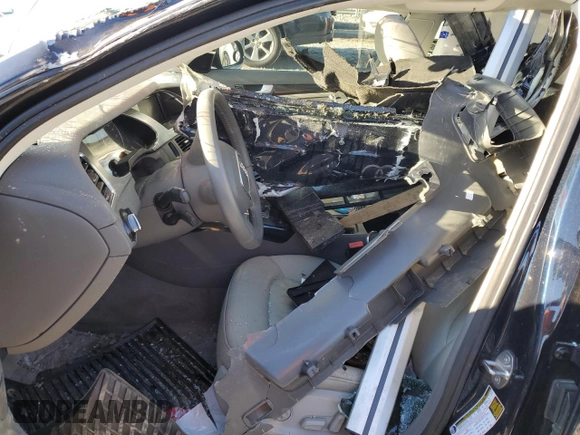 2011 Audi A4 Premium Plus z VIN WAUWFAFL7BA126771, wystawiony jako Copart lot #84590024 z przebiegiem Nie podano mil oraz Szkoda całkowita • Salvage title. Historia ofert i sprzedaży dostępna na DreamBid. Obrazek 7.