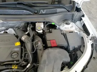 2025 Chevrolet Trax LT with VIN KL77LHEP8SC154030, listed as a Copart auction lot 68322325 with 9,338 mi miles and Clean title. Bid and sale history available at DreamBid. Image 14.