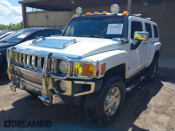 2007 Hummer H3 SUV with VIN 5GTDN13E978105558, listed as a IAAI auction lot 42175911 with 126,439 mi miles and . Bid and sale history available at DreamBid. Image 2.