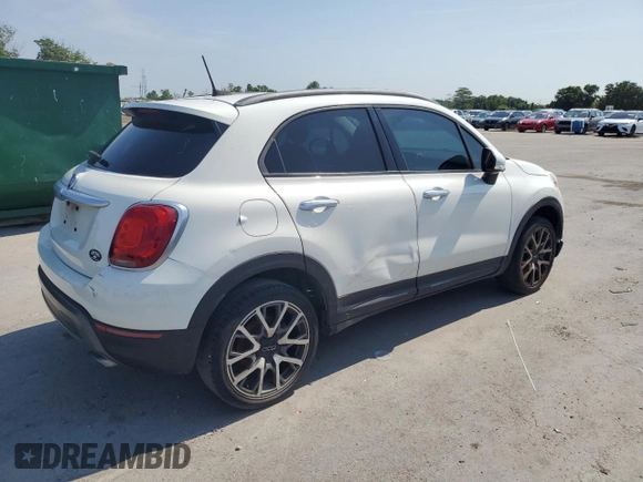 2018 FIAT 500X Trekking z VIN ZFBCFXCB5JP716129, wystawiony jako Copart lot #56524735 z przebiegiem 119 977 mil mil oraz Tytuł czysty. Historia ofert i sprzedaży dostępna na DreamBid. Obrazek 3.