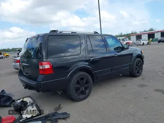 2010 Ford Expedition Limited z VIN 1FMJU1K55AEA30148, wystawiony jako IAAI lot #42119252 z przebiegiem 144 938 mil mil oraz . Historia ofert i sprzedaży dostępna na DreamBid. Obrazek 4.