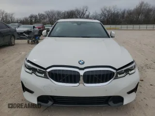 2022 BMW 3 Series 330i xDrive with VIN 3MW5R7J00N8C64705, listed as a Copart auction lot 48624285 with 12,143 mi miles and Salvage Title. Bid and sale history available at carsss.com. Image 5.