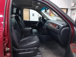 2013 Chevrolet Suburban LT with VIN 1GNSKJE76DR222890, listed as a IAAI auction lot 41698835 with 288,835 mi miles. Bid and sale history available at carsss.com. Image 5.