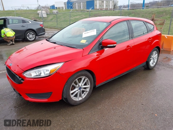 2015 Ford Focus SE with VIN 1FADP3K26FL328579, listed as a IAAI auction lot 41865579 with 181,445 mi miles. Bid and sale history available at carsss.com. Image 18.