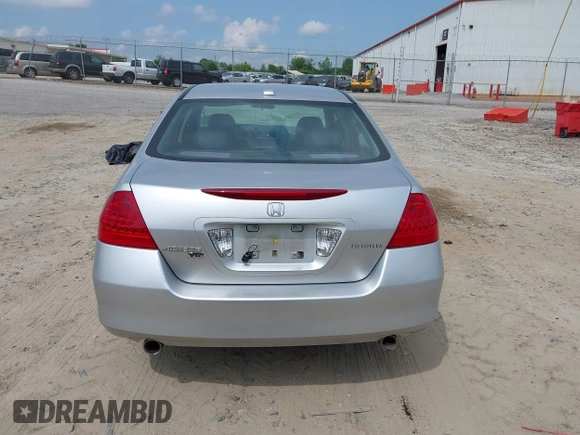 2006 Honda Accord EX-L z VIN 1HGCM66536A063170, wystawiony jako IAAI lot #42289365 z przebiegiem 110 317 mil mil oraz . Historia ofert i sprzedaży dostępna na DreamBid. Obrazek 16.