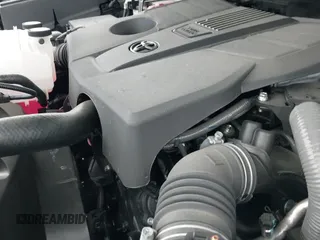 2024 Toyota Tundra Limited z VIN 5TFJA5DB2RX221405, wystawiony jako IAAI lot #41282249 z przebiegiem 8 954 mil mil oraz . Historia ofert i sprzedaży dostępna na DreamBid. Obrazek 18.