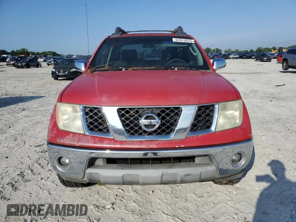 2006 Nissan Frontier SE z VIN 1N6AD07U96C454480, wystawiony jako Copart lot #57913575 z przebiegiem 218 586 mil mil oraz Czysty tytuł • Clean title. Historia ofert i sprzedaży dostępna na DreamBid. Obrazek 5.