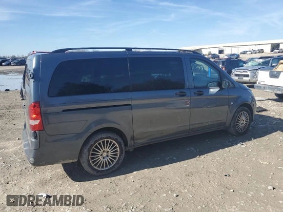 2017 Mercedes-Benz Metris Passenger z VIN WD4PG2EE8H3302923, wystawiony jako Copart lot #43582225 z przebiegiem 176 477 mil mil oraz Czysty tytuł • Clean title. Historia ofert i sprzedaży dostępna na DreamBid. Obrazek 3.