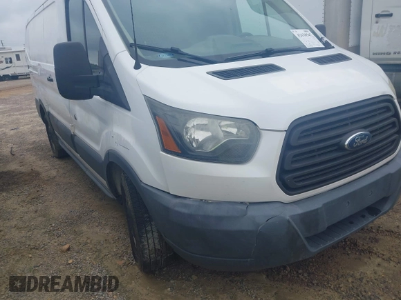 2017 Ford Transit z VIN 1FTYE1ZMXHKA13581, wystawiony jako IAAI lot #42638547 z przebiegiem 252 913 mil mil oraz . Historia ofert i sprzedaży dostępna na DreamBid. Obrazek 6.
