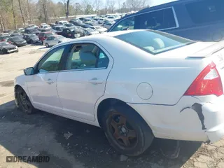2011 Ford Fusion SE with VIN 3FAHP0HA3BR206658, listed as a IAAI auction lot 41742230 with 161,072 mi miles. Bid and sale history available at carsss.com. Image 14.