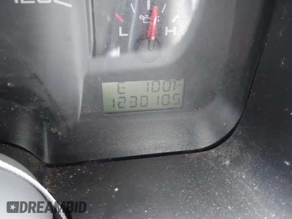 2008 Ford F-150 XLT with VIN 1FTPW14518FA62606, listed as a IAAI auction lot 41923904 with 123,010 mi miles. Bid and sale history available at carsss.com. Image 7.