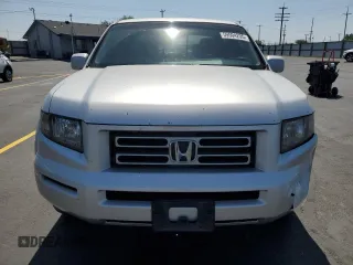 2006 Honda Ridgeline RTS z VIN 2HJYK16436H550371, wystawiony jako Copart lot #59504235 z przebiegiem 275 187 mil mil oraz Szkoda całkowita • Salvage title. Historia ofert i sprzedaży dostępna na DreamBid. Obrazek 5.
