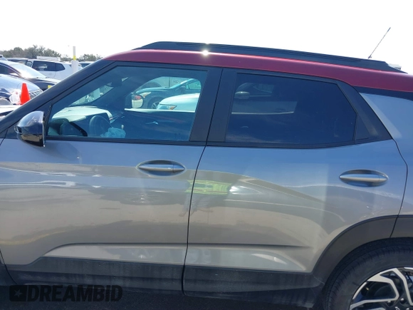 2025 Chevrolet TrailBlazer RS with VIN KL79MTSL1SB083236, listed as a IAAI auction lot 41685432 with 2,210 mi miles and . Bid and sale history available at DreamBid. Image 15.