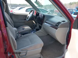 2004 Suzuki XL-7 LX with VIN JS3TX92V044105157, listed as a IAAI auction lot 42036497 with 244,104 mi miles. Bid and sale history available at carsss.com. Image 5.