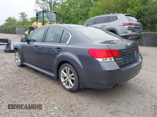 2014 Subaru Legacy Premium с VIN 4S3BMCC66E3007684, выставлен на аукционе IAAI как лот 42333043 с пробегом 141 589 миль миль и . История ставок и продаж доступна на DreamBid. Изображение 3.