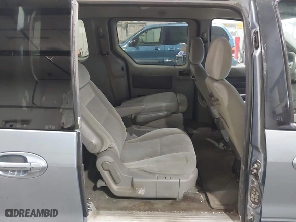 2005 Ford Freestar Wagon SEL with VIN 2FMZA52265BA19556, listed as a IAAI auction lot 41409009 with 259,346 mi miles. Bid and sale history available at carsss.com. Image 8.