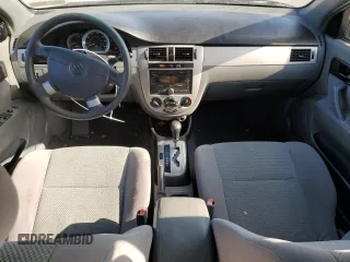 2008 Suzuki Forenza z VIN KL5JD56Z88K306719, wystawiony jako Copart lot #81759734 z przebiegiem 58 759 mil mil oraz Tytuł czysty. Historia ofert i sprzedaży dostępna na DreamBid. Obrazek 8.