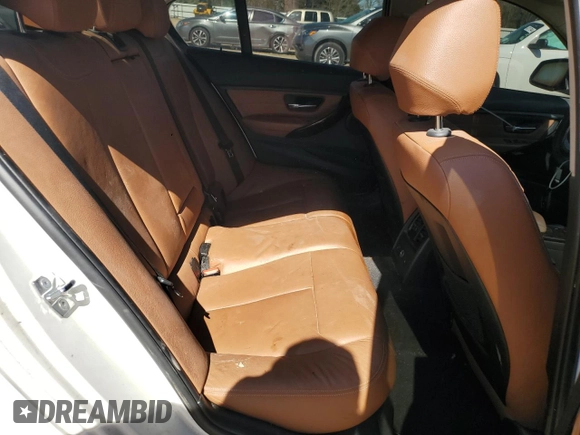 2012 BMW 3 Series 335i z VIN WBA3A9C5XCF270499, wystawiony jako Copart lot #73593204 z przebiegiem 121 602 mil mil oraz Szkoda całkowita • Salvage title. Historia ofert i sprzedaży dostępna na DreamBid. Obrazek 10.