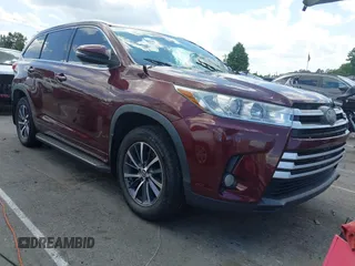 2017 Toyota Highlander XLE with VIN 5TDJZRFH4HS421613, listed as a IAAI auction lot 42299838 with 121,741 mi miles and . Bid and sale history available at DreamBid. Image 1.