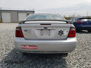 2006 Ford Focus S with VIN 1FAHP34N56W166189, listed as a Copart auction lot 54398265 with 45,247 mi miles and Clean Title. Bid and sale history available at carsss.com. Image 6.
