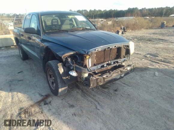 2006 Dodge Dakota ST with VIN 1D7HE28K16S527599, listed as a IAAI auction lot 41535854 with 295,983 mi miles and . Bid and sale history available at carsss.com. Image 6.