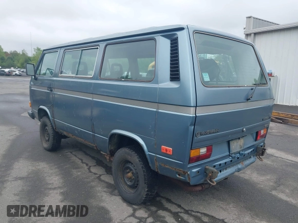 1987 Volkswagen Vanagon with VIN WV2YB025XHG026423, listed as a IAAI auction lot 42209761 with 348,947 mi miles and . Bid and sale history available at DreamBid. Image 3.