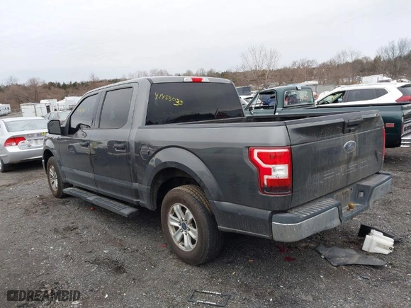 2018 Ford F-150 XL with VIN 1FTEW1CB8JFC64900, listed as a IAAI auction lot 41453035 with NaN miles. Bid and sale history available at carsss.com. Image 3.