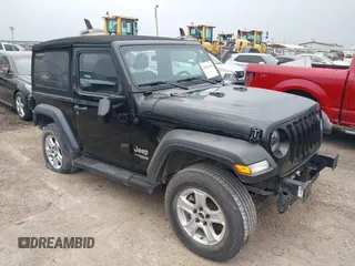 2020 Jeep Wrangler Sport S z VIN 1C4GJXAG2LW259252, wystawiony jako IAAI lot #41931994 z przebiegiem 41 381 mil mil oraz . Historia ofert i sprzedaży dostępna na DreamBid. Obrazek 1.